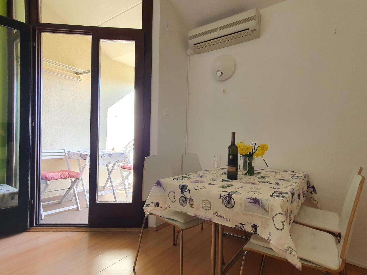 Janja Apartment Novigrad Istria Exteriör bild